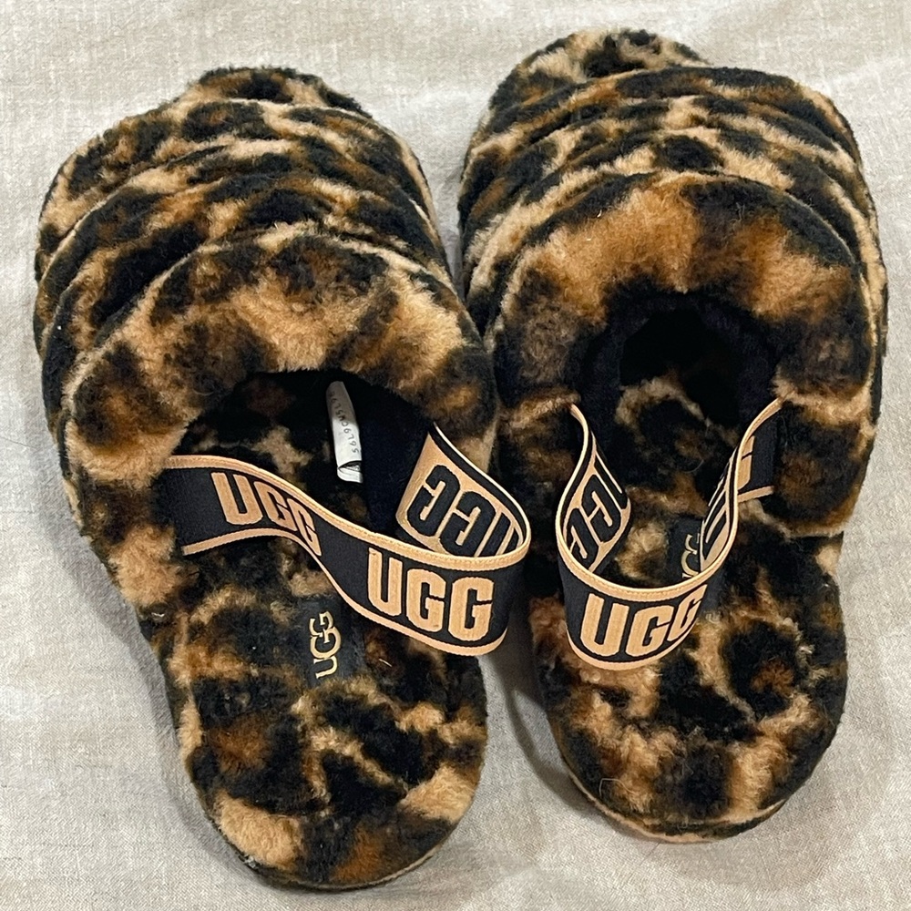 UGG Leopard Print Slippers - size 7